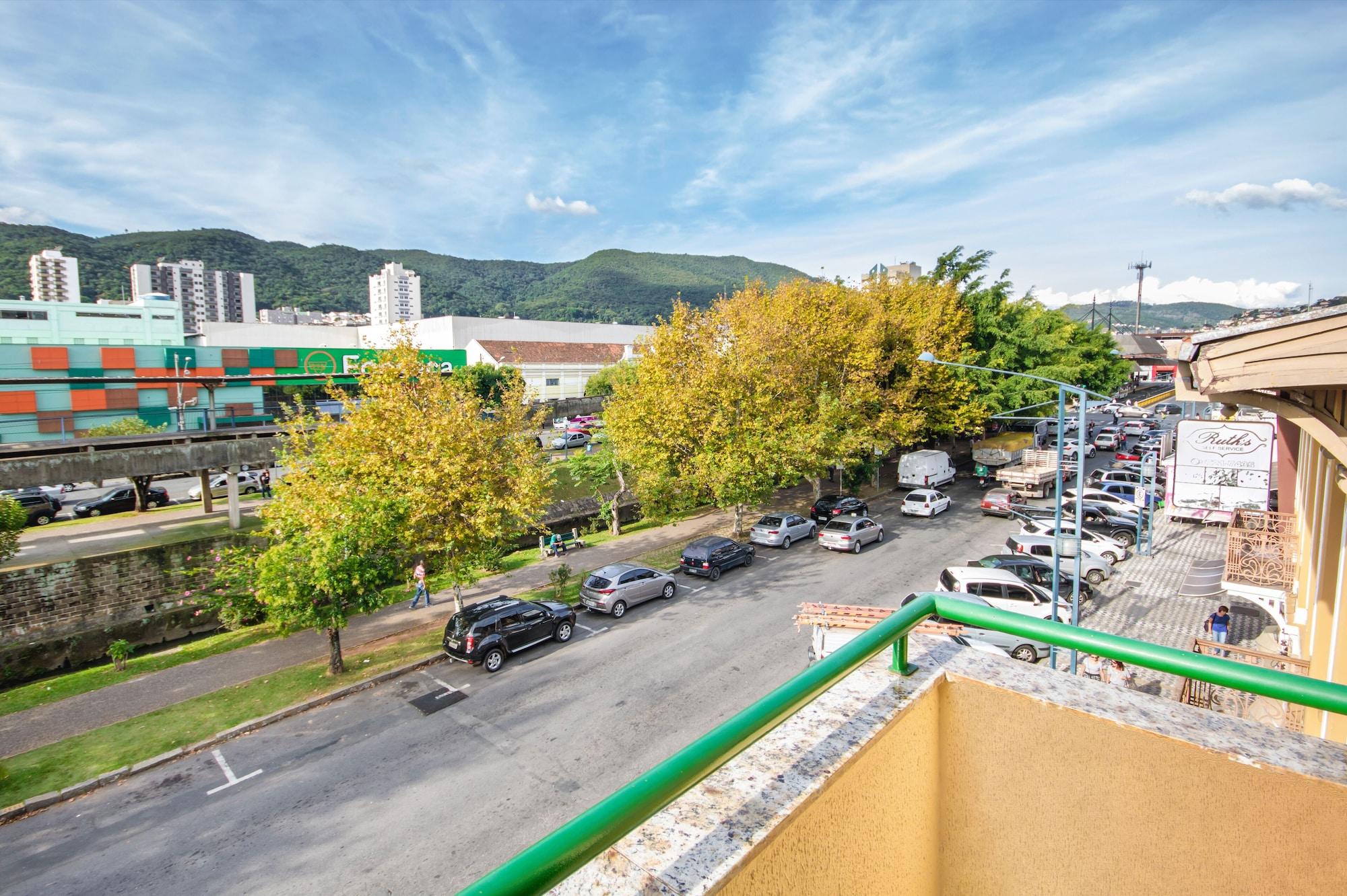 Hotel Euro Suite Pocos De Caldas By Nacional Inn Екстериор снимка