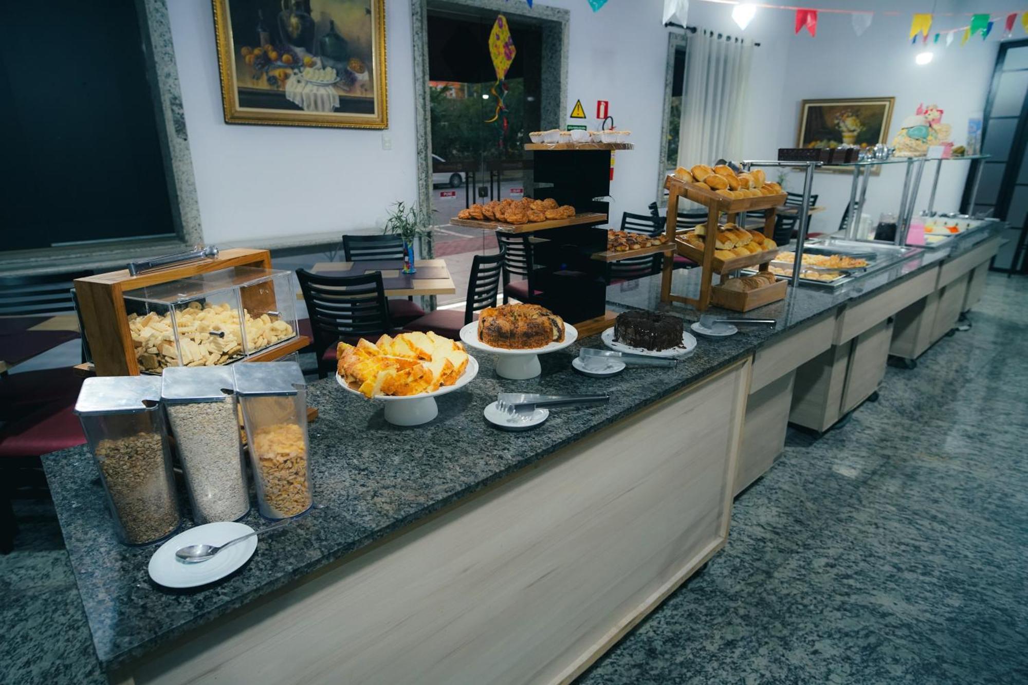 Hotel Euro Suite Pocos De Caldas By Nacional Inn Екстериор снимка
