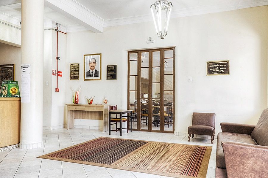 Hotel Euro Suite Pocos De Caldas By Nacional Inn Екстериор снимка